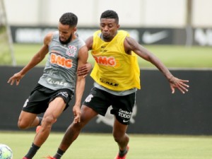Corinthians acerta liberação de um time de jogadores, mas ainda trabalha por mais saídas em 2022