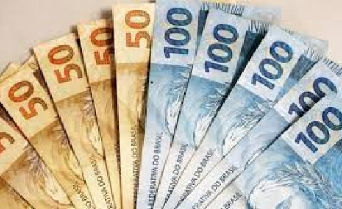 Governo propõe salário mínimo de R$ 1.502 em 2025 e nova meta fiscal